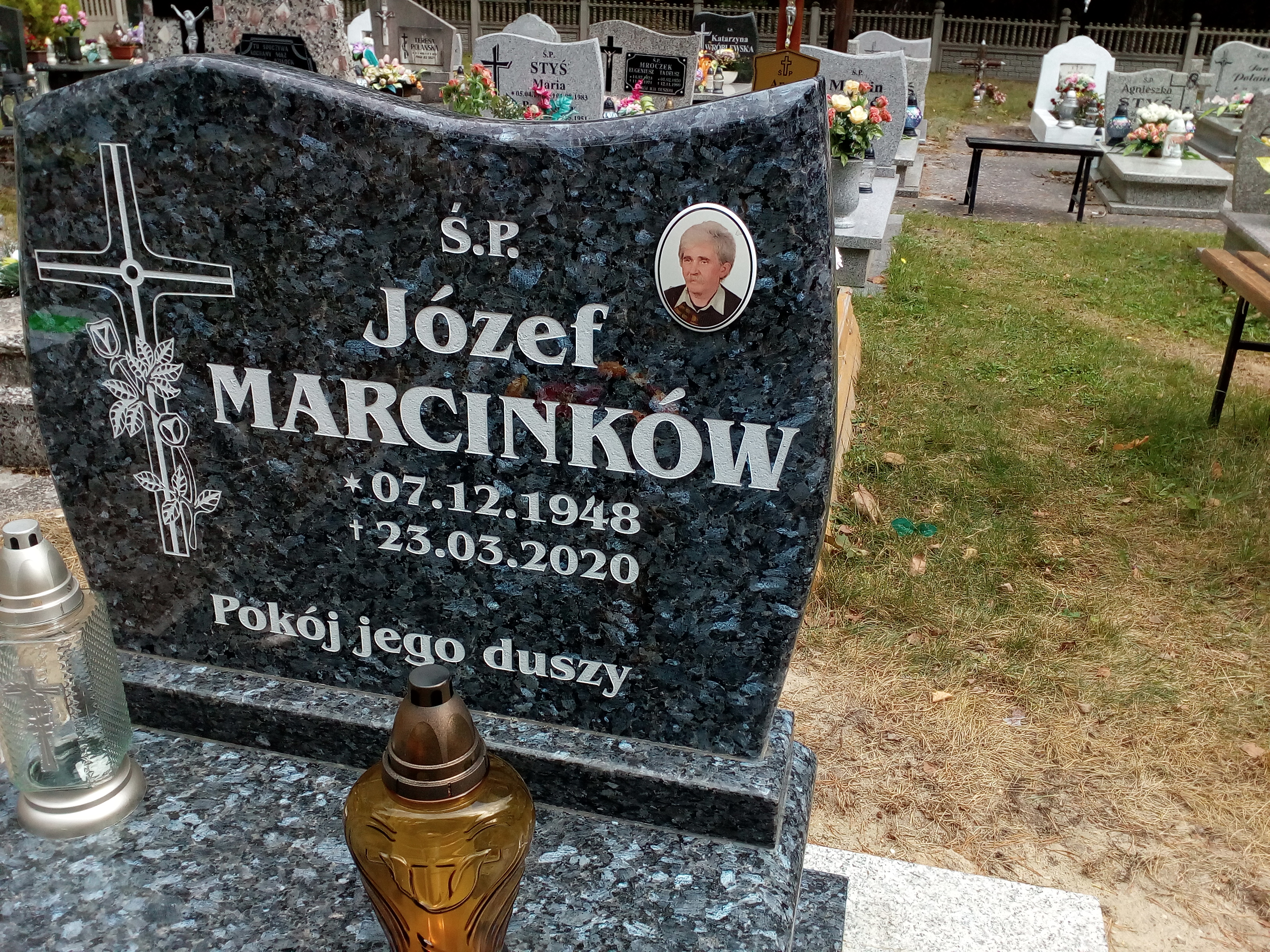 Grób Danuta Marcinków